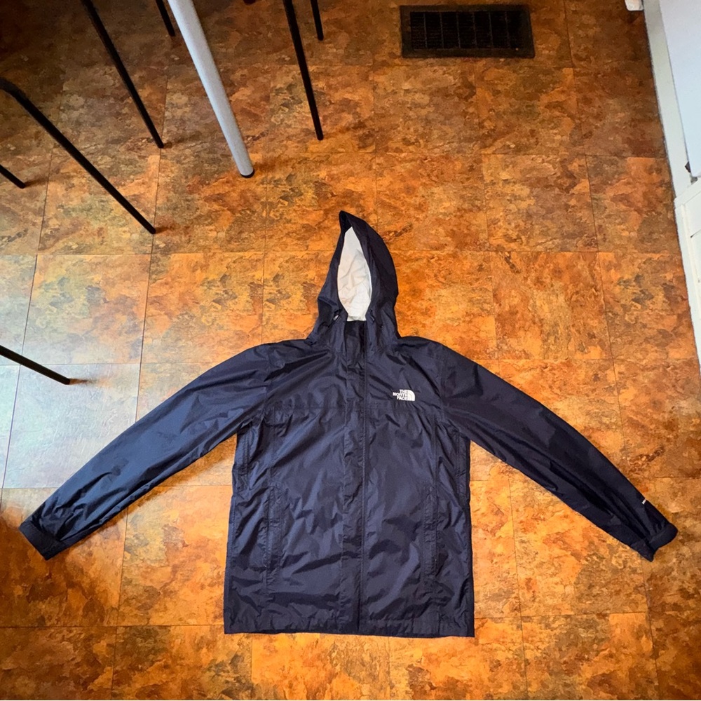 Men’s North Face rain jacket - Size medium